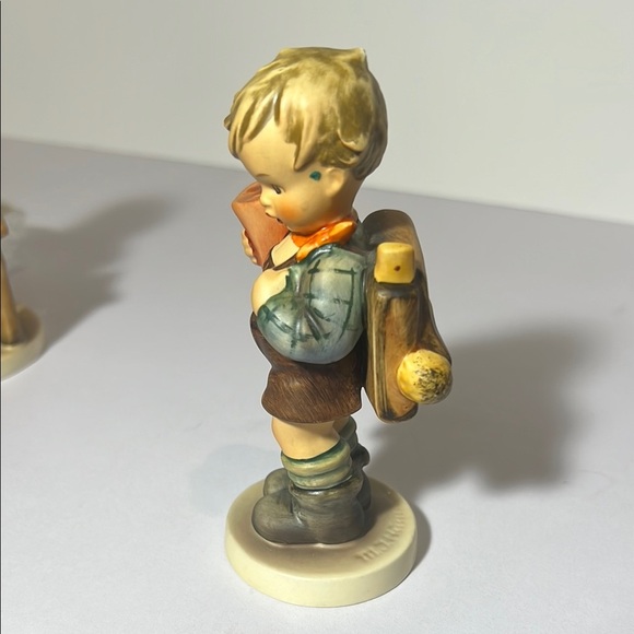 Vintage Hummel Boy Figurine with Backpack Little Scholar. GH102 - Picture 2 of 6